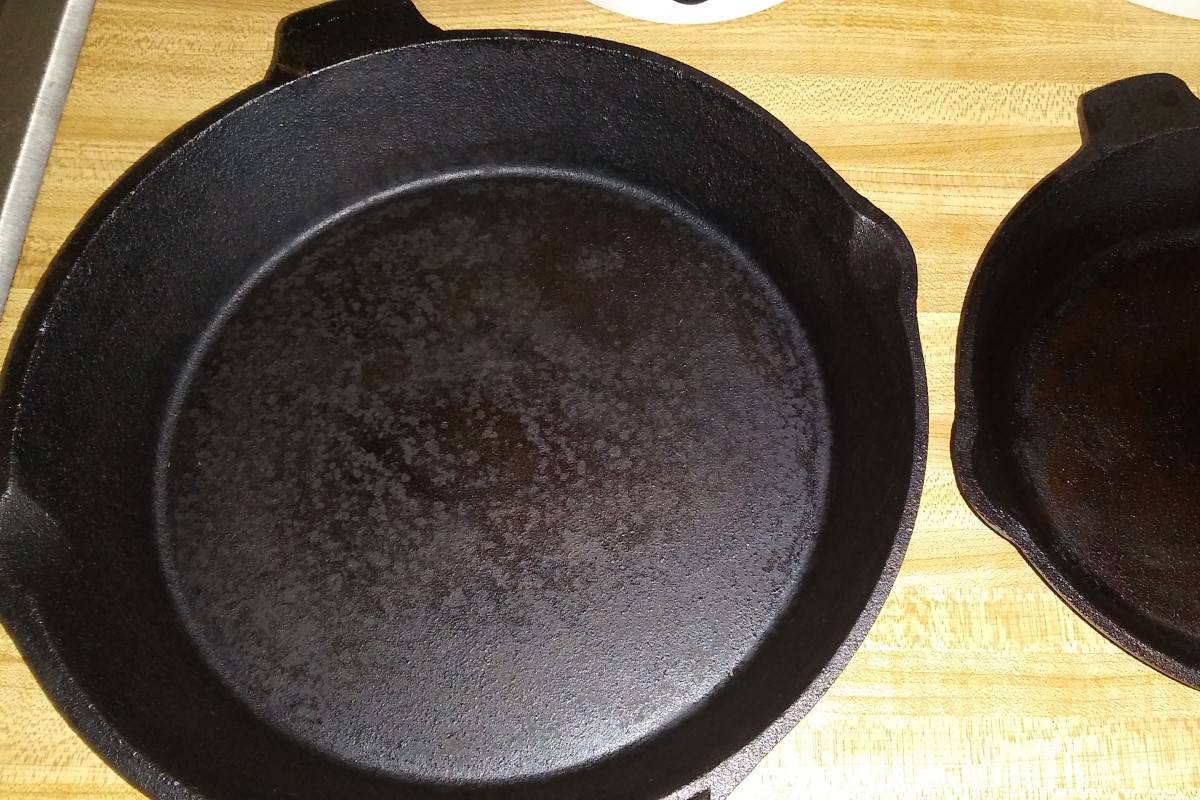 Choosing the Best Spatula For Cast Iron Based on Your Needs